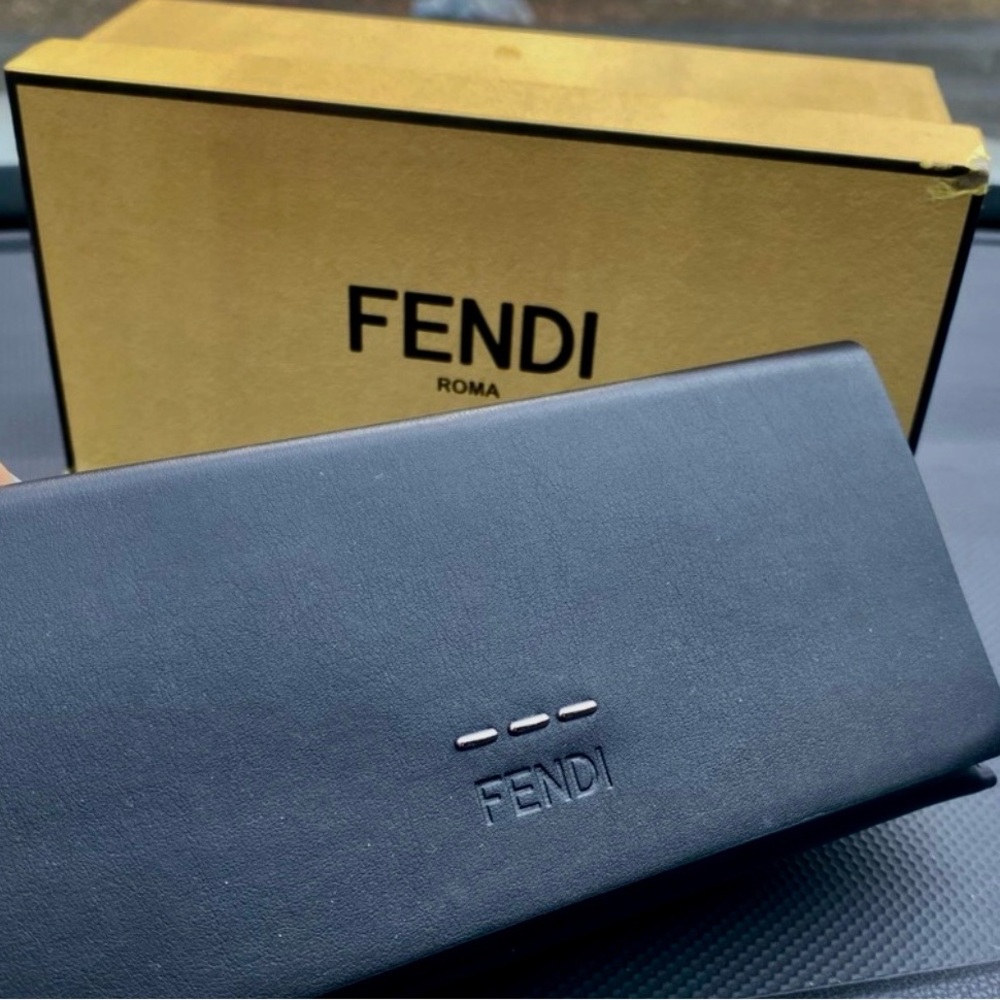 FENDI 60 Aviator Sunglasses - Picture 8 of 8